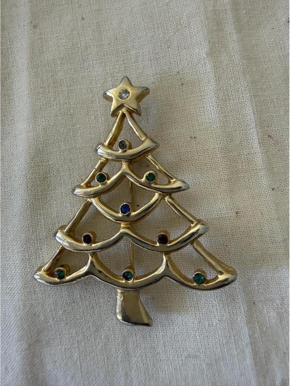 Vintage Gold Tone Rhinestone Christmas Tree Brooch